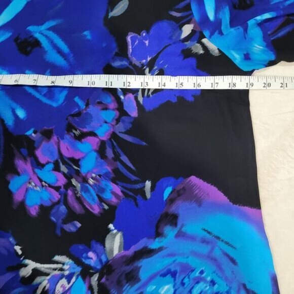 Adrianna Papell Vibrant Blue and Purple Floral Blouse - Size Medium - Picture 8 of 10